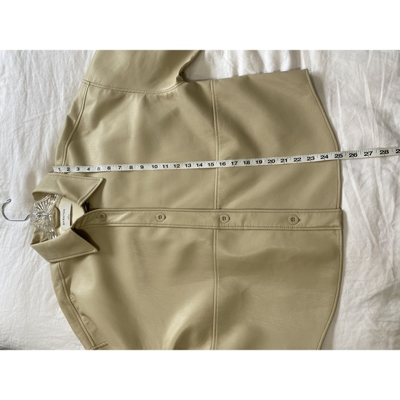 Aritzia Babaton Pelli Vegan Shirt Jacket Large - Picture 7 of 8
